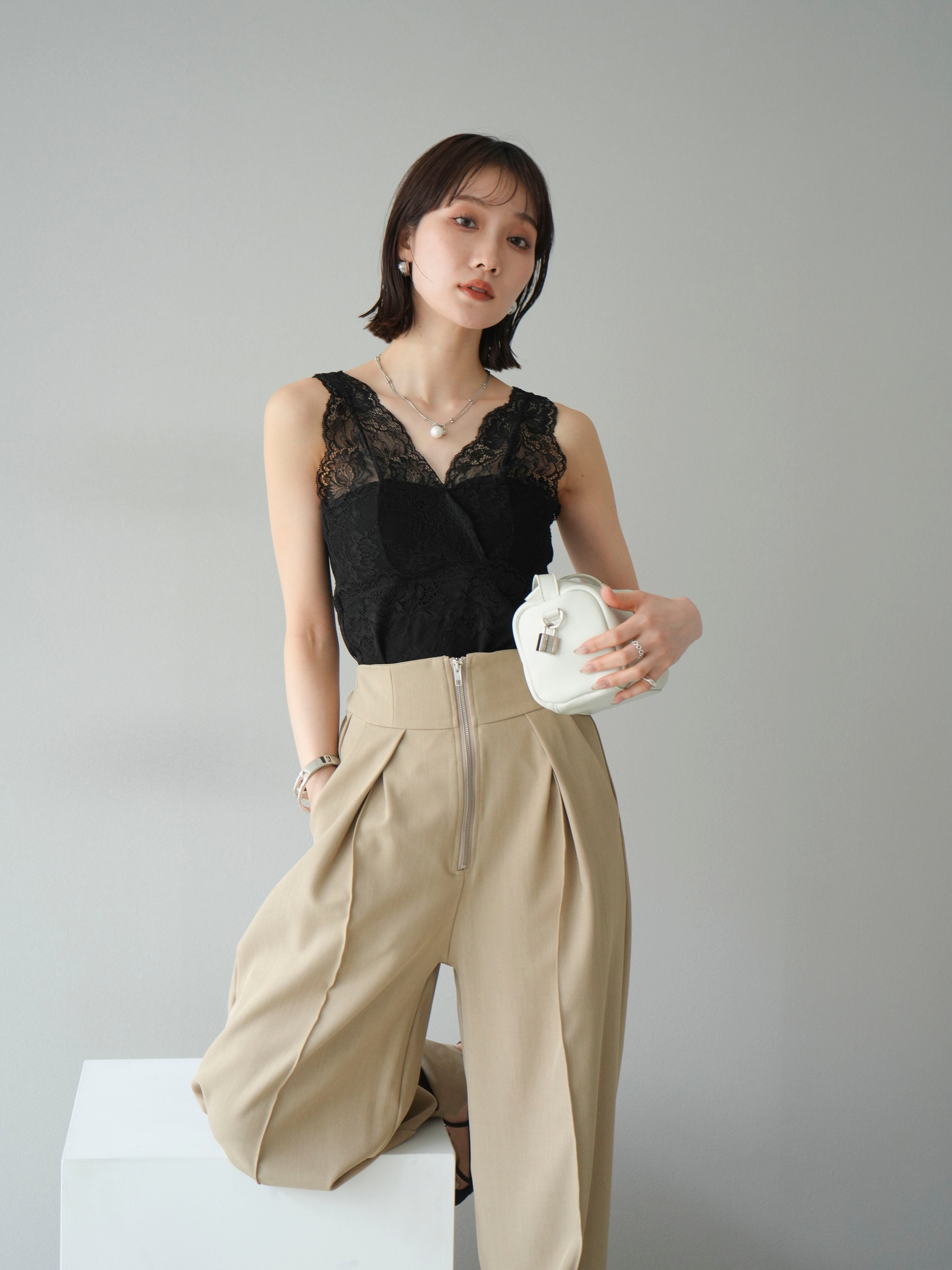 予約]カップ付レースタンクトップ/ ブラック – Lumier