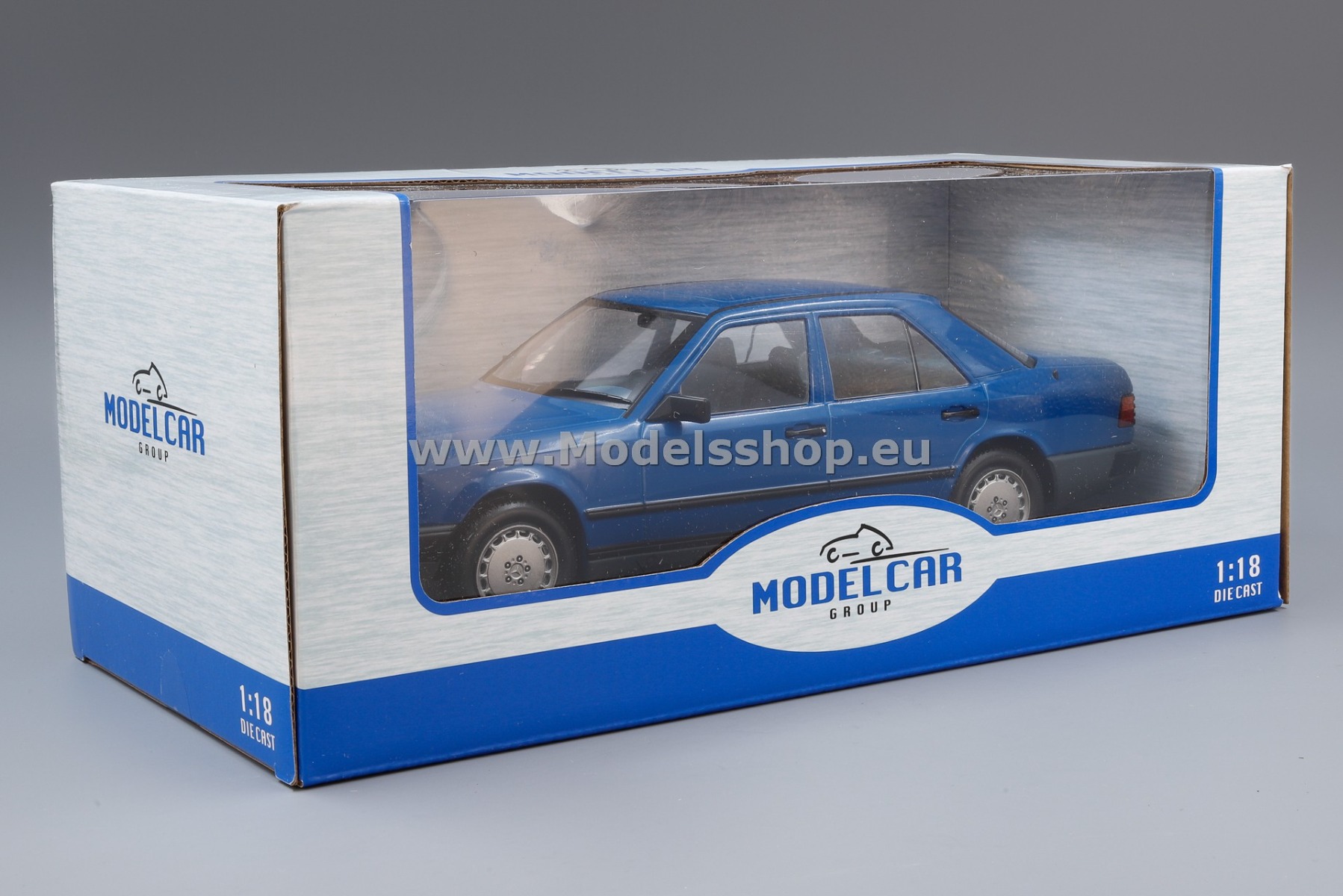 MCG 18411 Mercedes-Benz 260 E (W124), 1984 /dark blue/